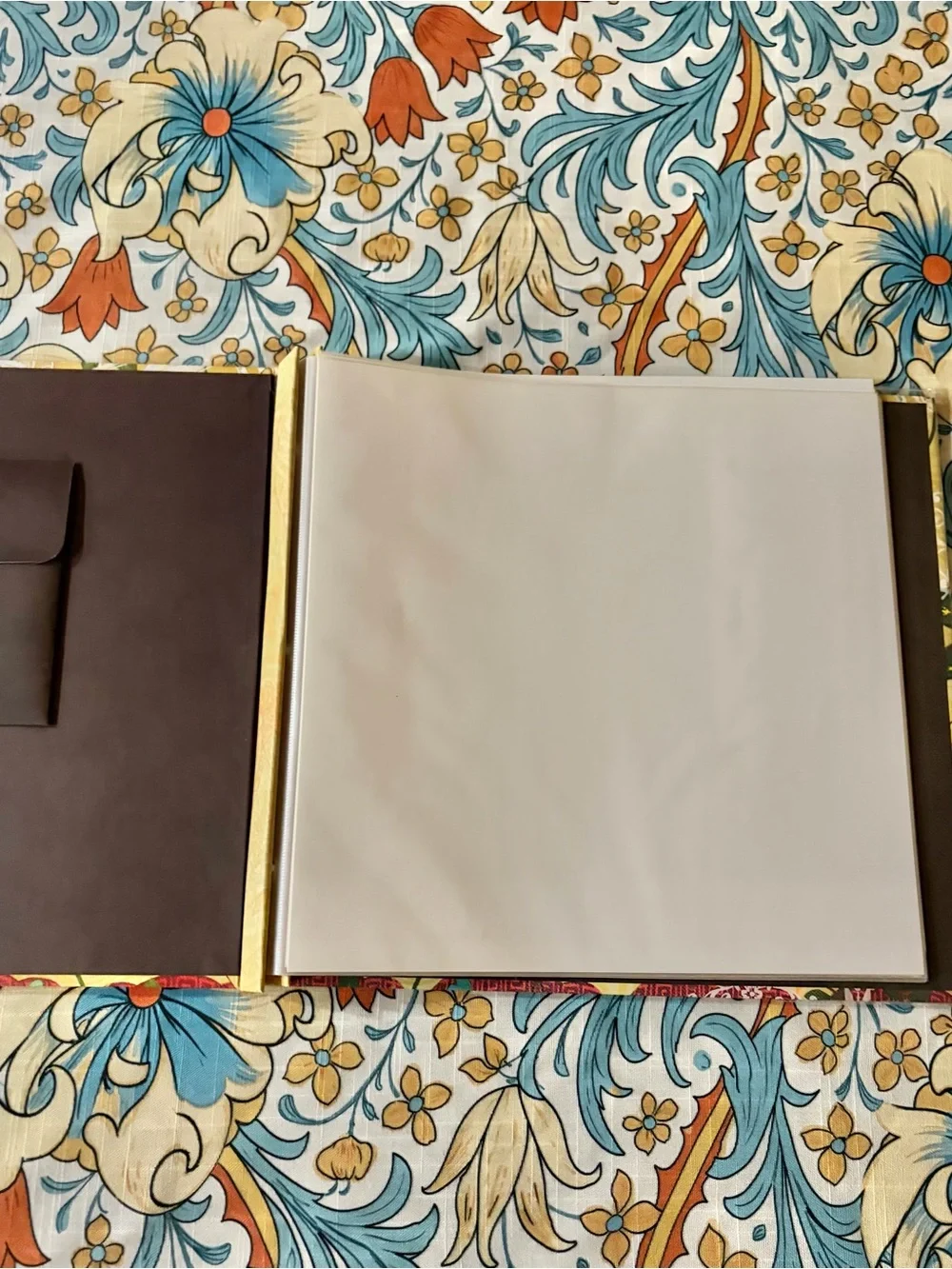 K&Company Abrianna Summertime Scrapbook